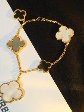 Van Cleef & Arpels bracelet